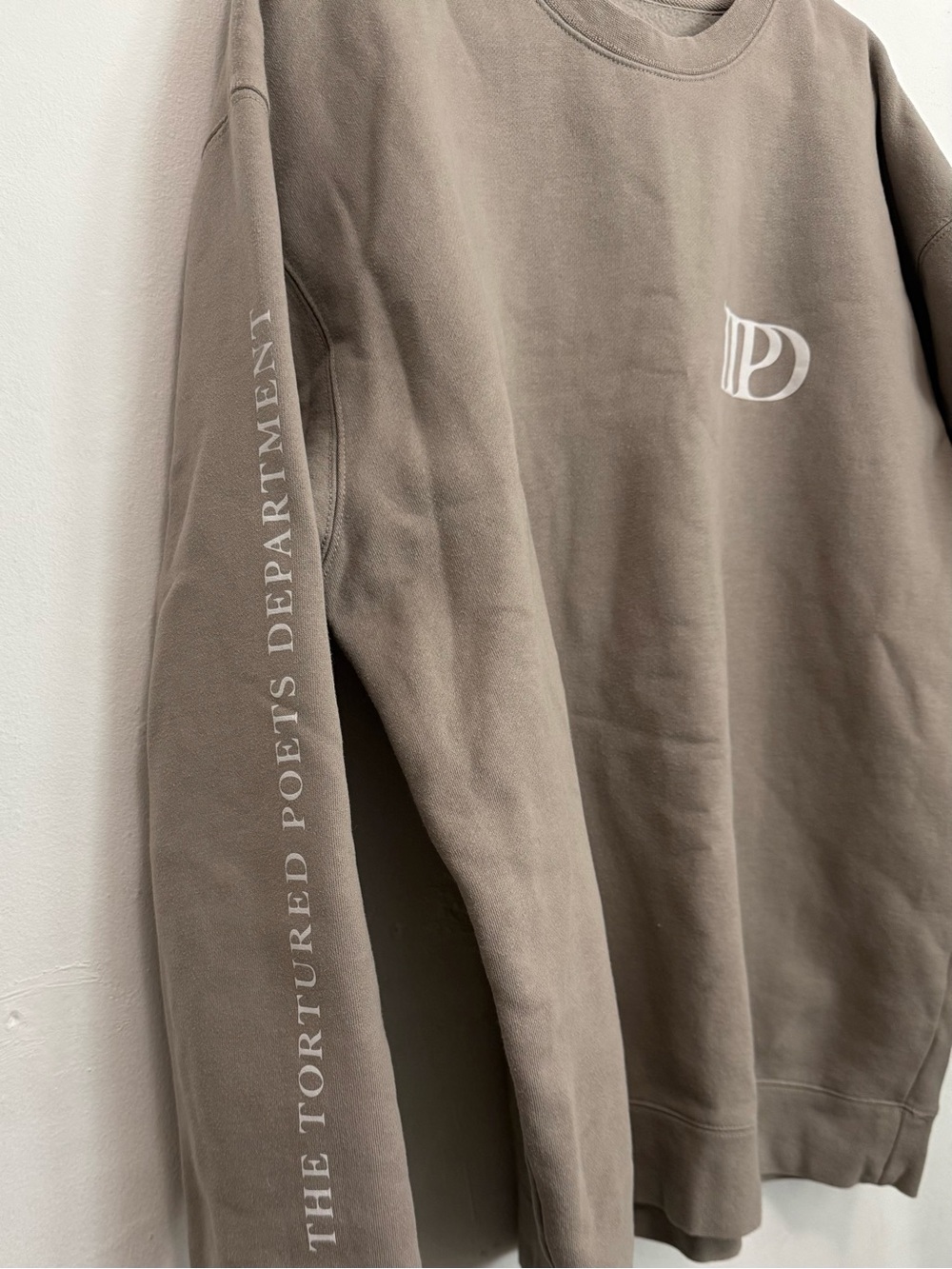 Taylor Swift TTPD The Tortured Poets Department Beige Crewneck size XL - Picture 2 of 5